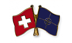 Pin's épinglette de l'amitié Suisse - OTAN - 22 mm